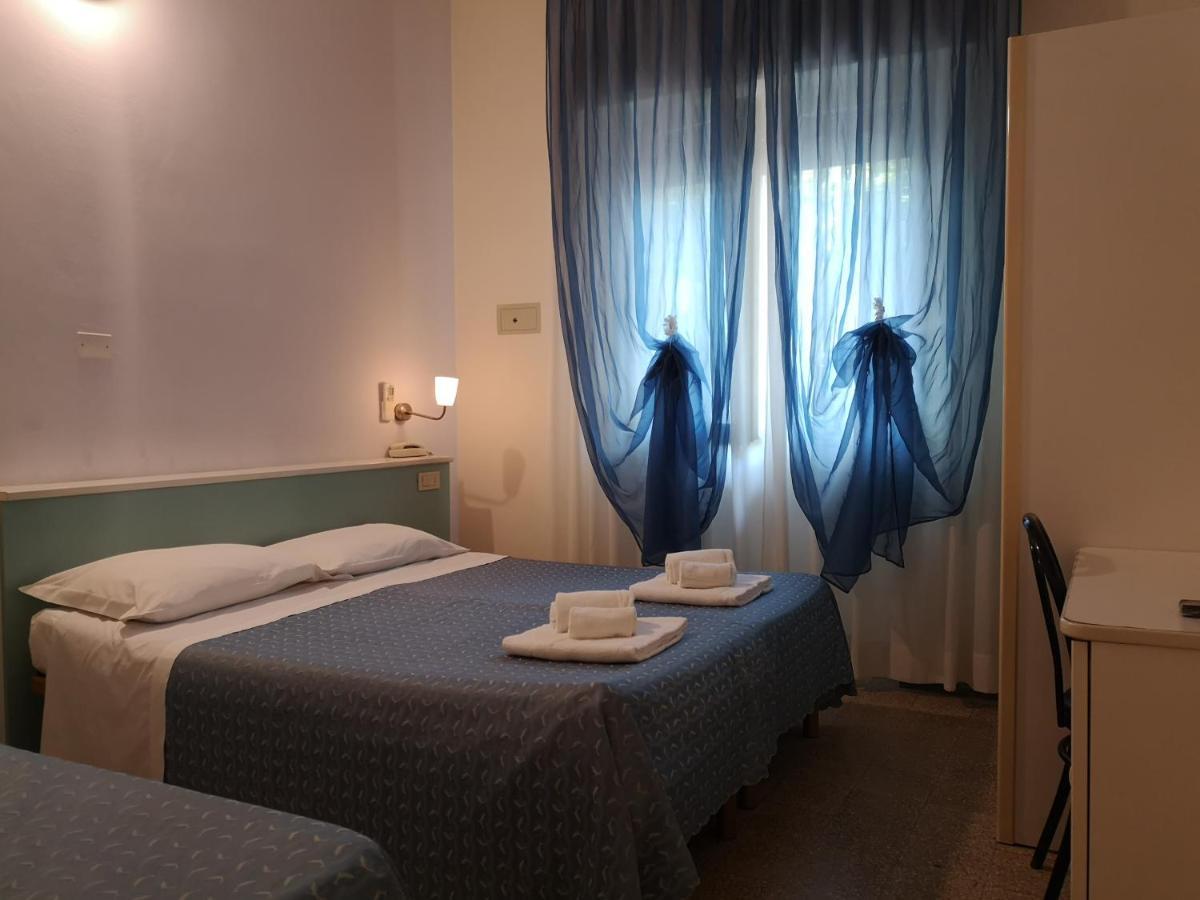 Hotel La Cappuccina Riccione Ruang foto